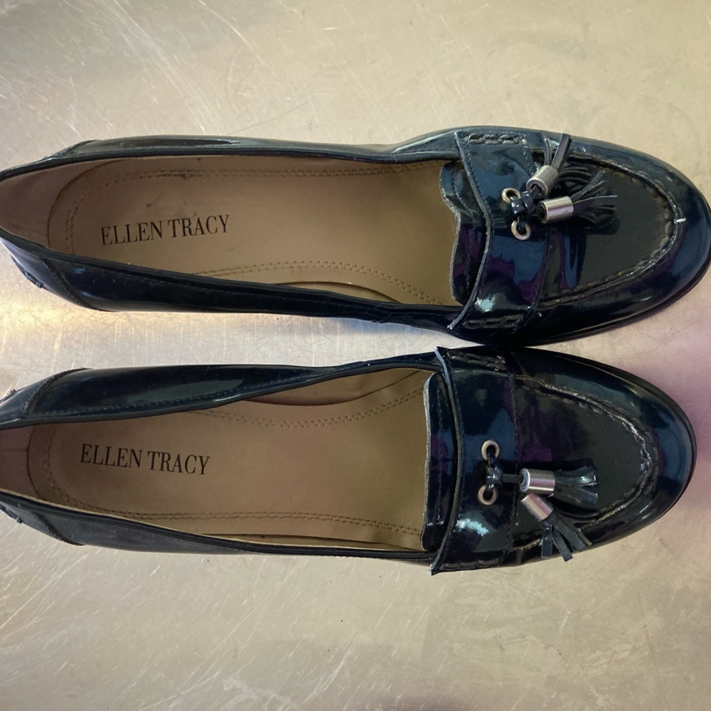 Ellen Tracy Women’s Heeled Tasseled Loafer